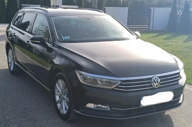 volkswagen passat Volkswagen Passat cena 67800 przebieg: 193800, rok produkcji 2017 z Radom